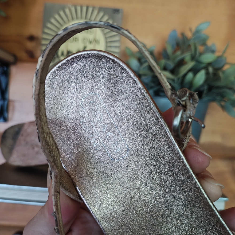 Coach Silvana Snake Embossed Leather Caged Sandals Strappy Bow Zip Thong Sz 5.5B - Picture 10 of 11